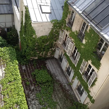 Apartamento Sunny And Serene Hideaway In With Ac Paris