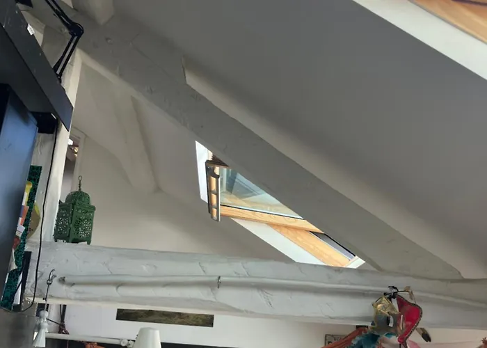 アパート Sunny And Serene Hideaway In With Ac